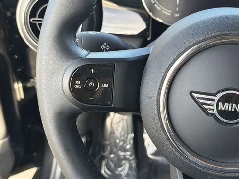Used 2023 MINI Cooper SE image 13