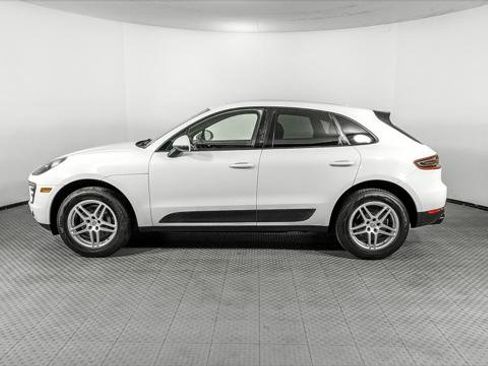 Used 2017 Porsche Macan SUV image 3