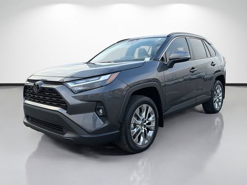 Used 2024 Toyota RAV4 XLE Premium image 7