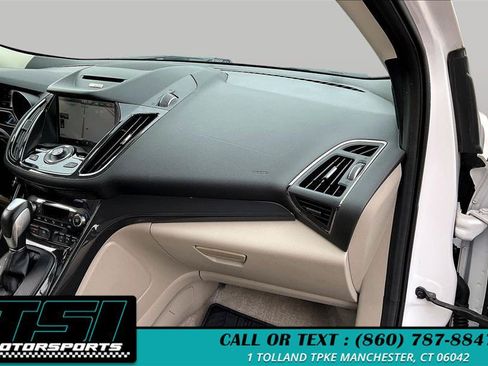 Used 2015 Ford Escape Titanium w/ Equipment Group 301A AWD/4WD image 17