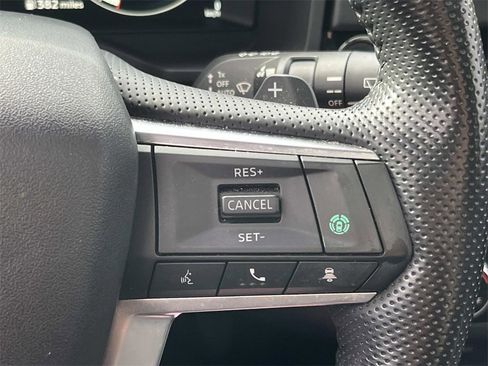 Used 2022 Mitsubishi Outlander SE image 27