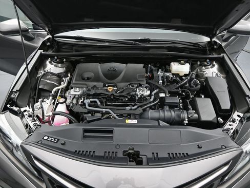 Used 2024 Toyota Camry SE image 35