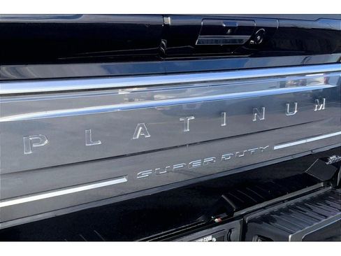 Used 2024 Ford F350 Platinum image 9