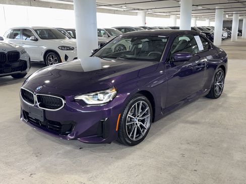 Used 2025 BMW 230i xDrive Coupe w/ Premium Package AWD/4WD image 4