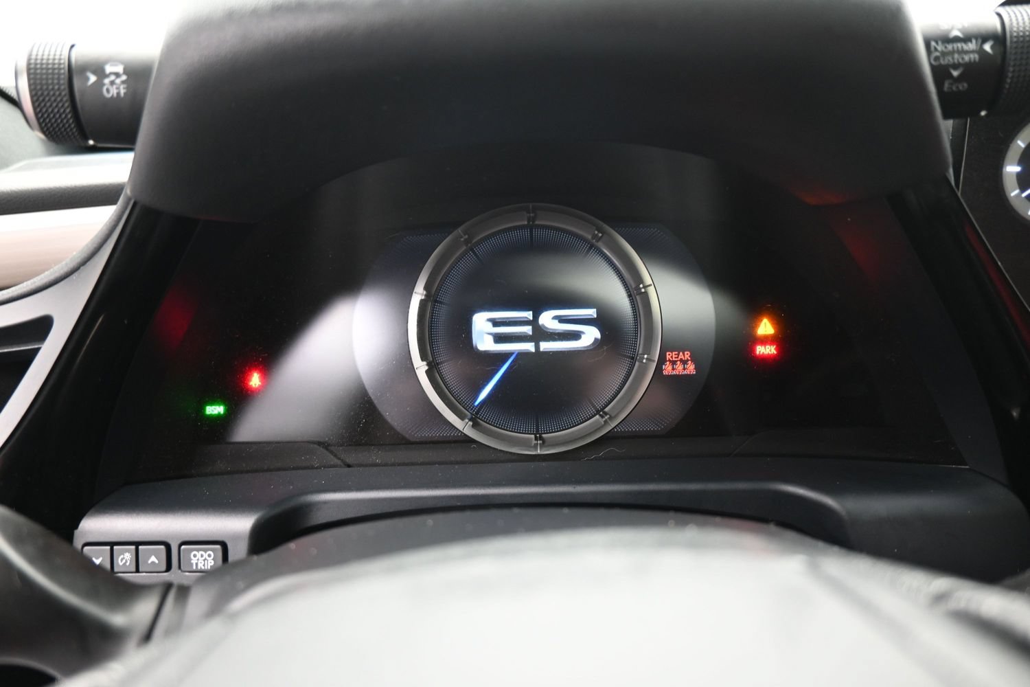 Used 2023 Lexus ES 350 F Sport w/ Accessory Package (Z2) FWD image 20