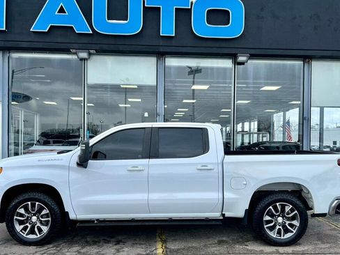 Used 2020 Chevrolet Silverado 1500 LT w/ All-Star Edition image 31