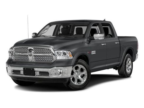 Used 2017 RAM 1500 Laramie w/ Convenience Group AWD/4WD image 4