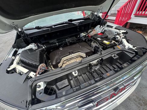 Used 2018 GMC Acadia SLE FWD image 33