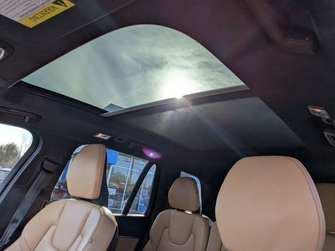 Used 2019 Volvo XC90 T6 Momentum w/ Advanced Package image 22