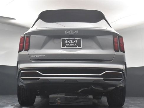 Certified 2023 Kia Sorento SX image 38