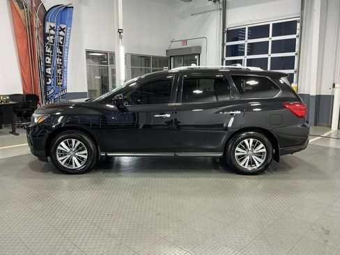 Used 2020 Nissan Pathfinder SV image 37