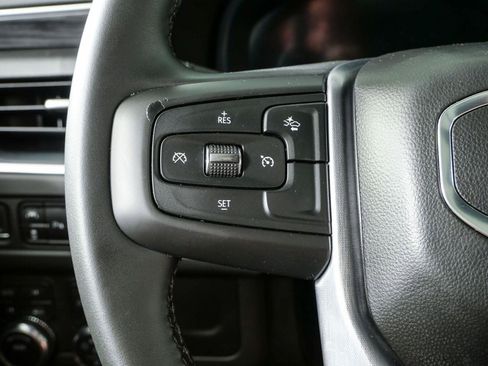 Used 2023 GMC Yukon XL SLT AWD/4WD image 11
