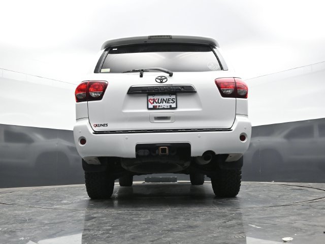 Used 2018 Toyota Sequoia TRD Sport AWD/4WD image 47
