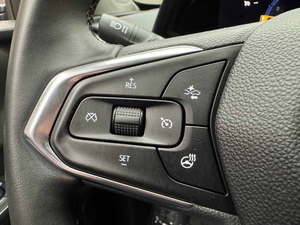 Used 2025 Chevrolet Trax LT w/ Driver Confidence Package FWD image 12