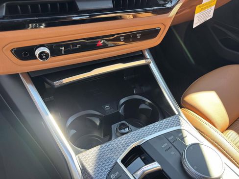 New 2026 BMW 330i xDrive Sedan w/ Premium Package image 23