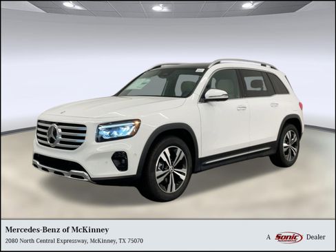 Used 2026 Mercedes-Benz GLB 250 image 1