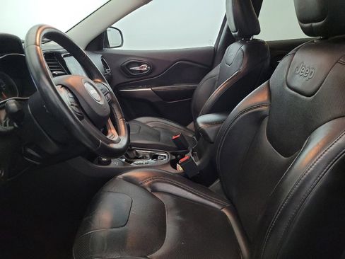 Used 2019 Jeep Cherokee Limited w/ Technology Group image 17