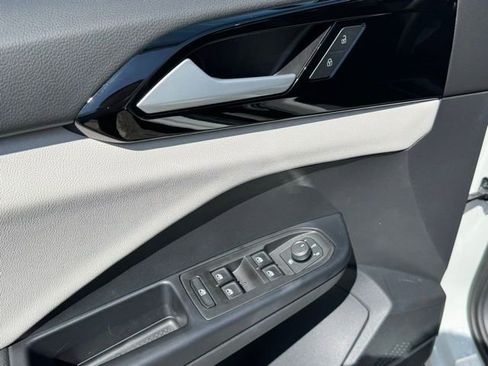 New 2025 Volkswagen Taos S image 31