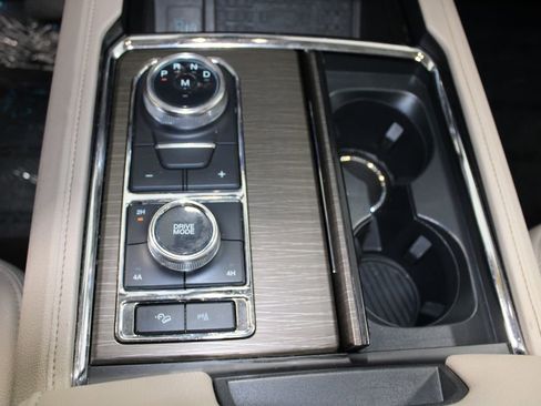 Used 2024 Ford Expedition Max Limited image 48