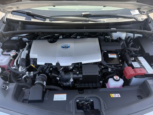 Used 2022 Toyota Prius Prime XLE image 26