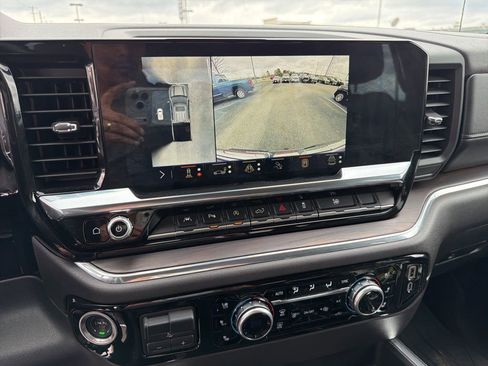 Used 2024 GMC Sierra 1500 SLT w/ SLT Convenience Package image 25