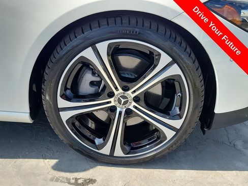 Used 2023 Mercedes-Benz C 300 Sedan image 29