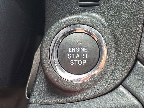 Certified 2025 Subaru Outback Limited XT image 22