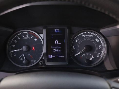 Used 2021 Toyota Tacoma TRD Off-Road image 12