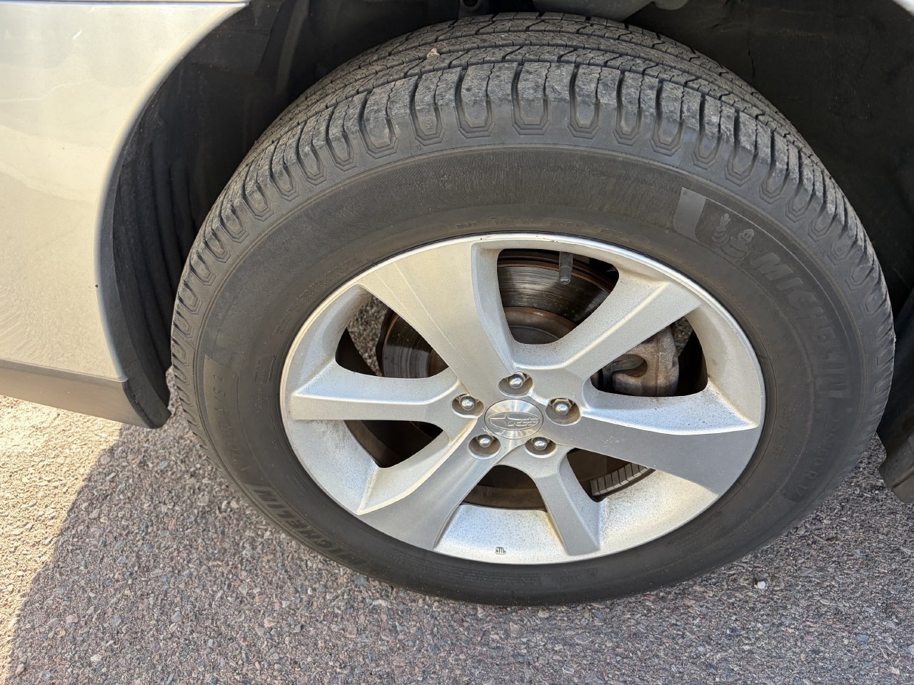 Used 2014 Subaru Outback 2.5i Limited AWD/4WD image 5