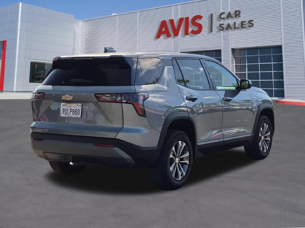 Used 2026 Chevrolet Equinox LT AWD/4WD image 6