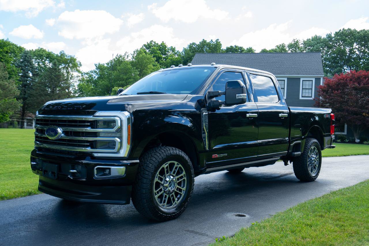 Used 2023 Ford F250 Limited AWD/4WD image 7