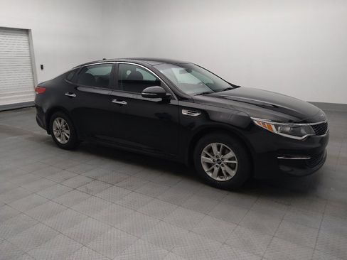 Used 2017 Kia Optima LX FWD image 11
