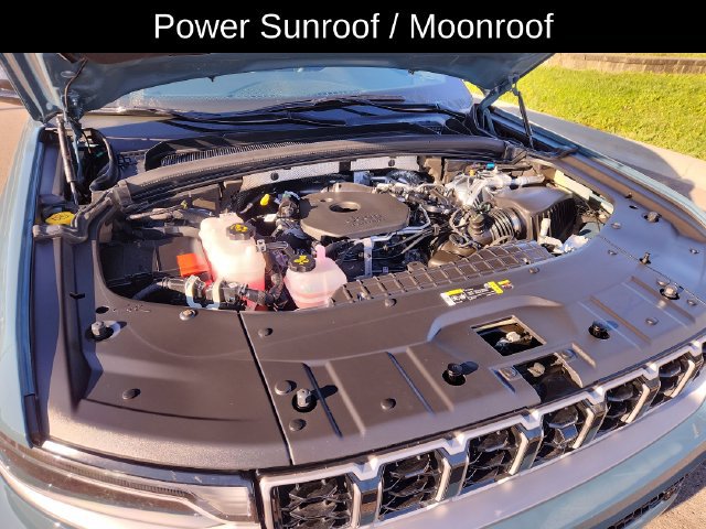 Used 2026 Jeep Grand Cherokee L Summit AWD/4WD image 15