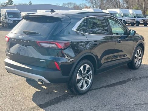 Used 2025 Ford Escape Platinum image 5