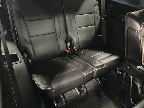 Used 2021 GMC Acadia AT4 w/ LPO, 'HIT The Road' Package AWD/4WD image 19