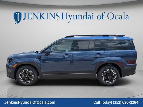 Used 2025 Hyundai Santa Fe SEL FWD image 6