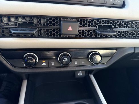 Used 2023 Honda HR-V LX image 22
