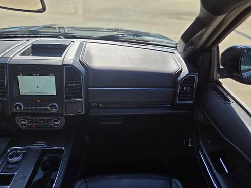 Used 2018 Ford Expedition Limited w/ Equipment Group 301A image 22