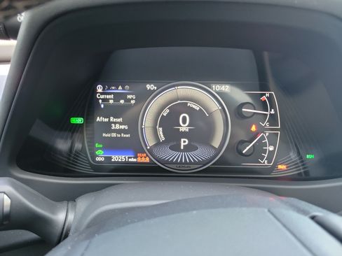 Used 2022 Lexus UX 250h w/ Accessory Package (Z2) AWD/4WD image 27