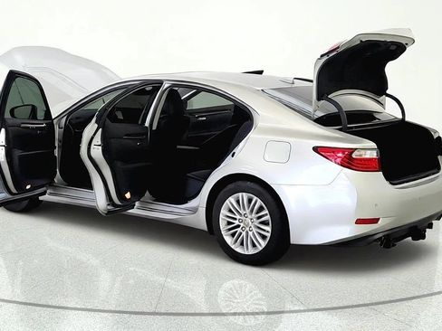 Used 2014 Lexus ES 350 w/ Luxury Package FWD image 10