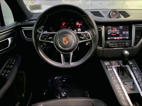 Used 2017 Porsche Macan GTS image 6
