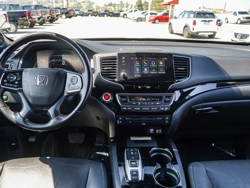 Used 2022 Honda Pilot Black Edition image 13