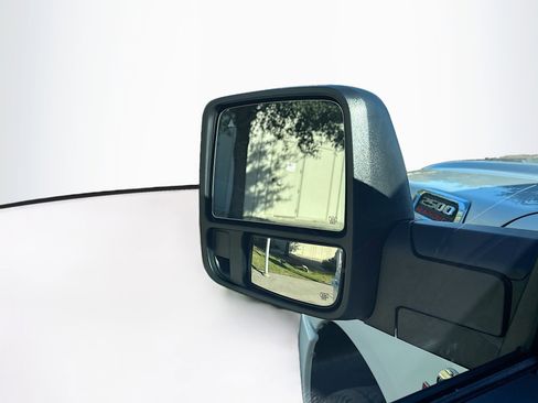 Used 2024 RAM 2500 Laramie image 16