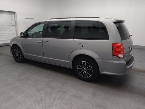 Used 2019 Dodge Grand Caravan GT FWD image 3