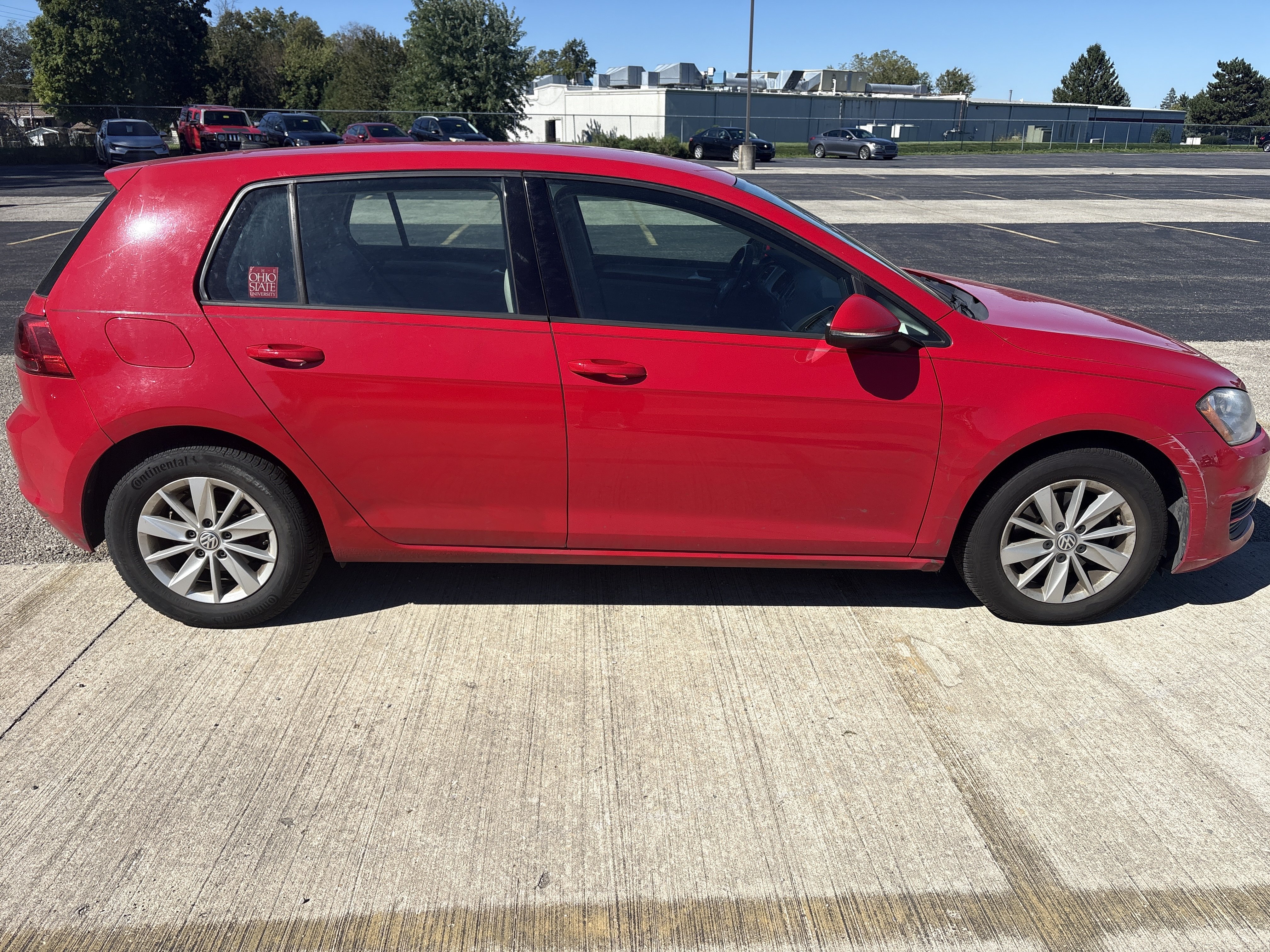Used 2015 Volkswagen Golf S FWD image 4