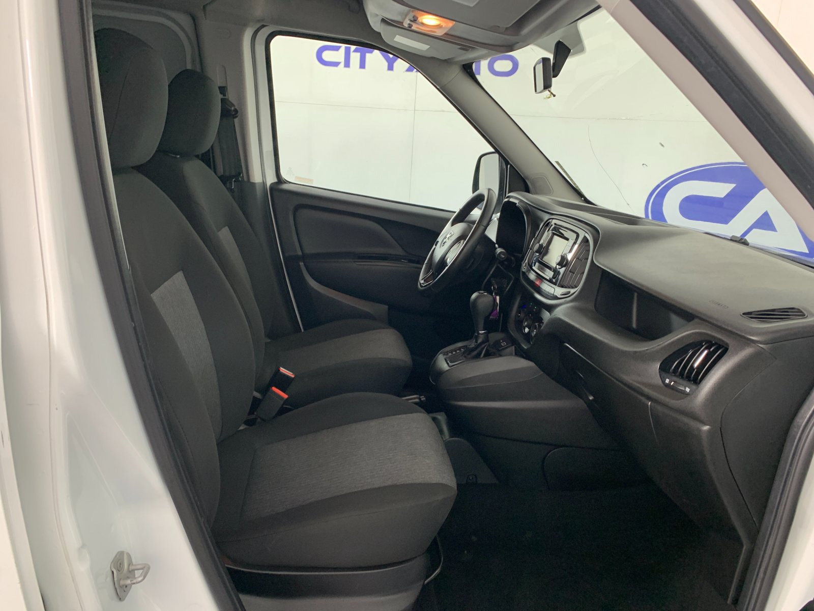 Used 2022 RAM ProMaster City Tradesman FWD image 33