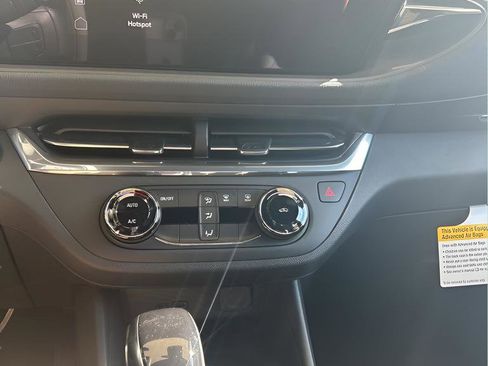 New 2026 Buick Envista Preferred w/ Convenience II Package image 11