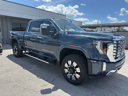 Used 2026 GMC Sierra 2500 Denali w/ Snow Plow Prep/Camper Package image 1