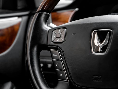 Used 2013 Hyundai Equus Signature image 19