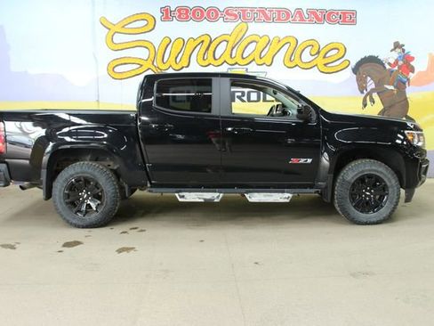 Used 2022 Chevrolet Colorado Z71 w/ Z71 Midnight Edition AWD/4WD image 1